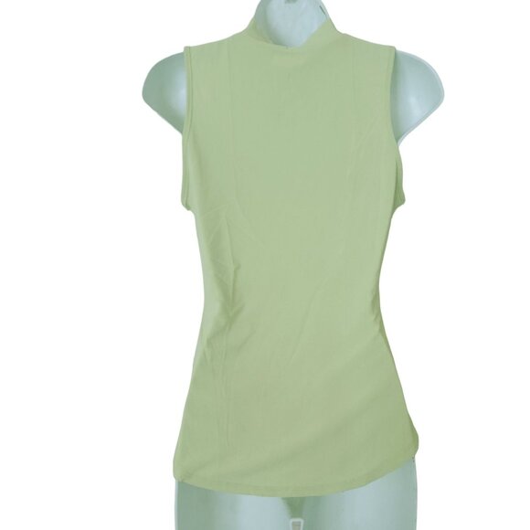 Trendy Js womens blouse Size medium Green color sleeveless key hole Stretchy - Picture 2 of 9